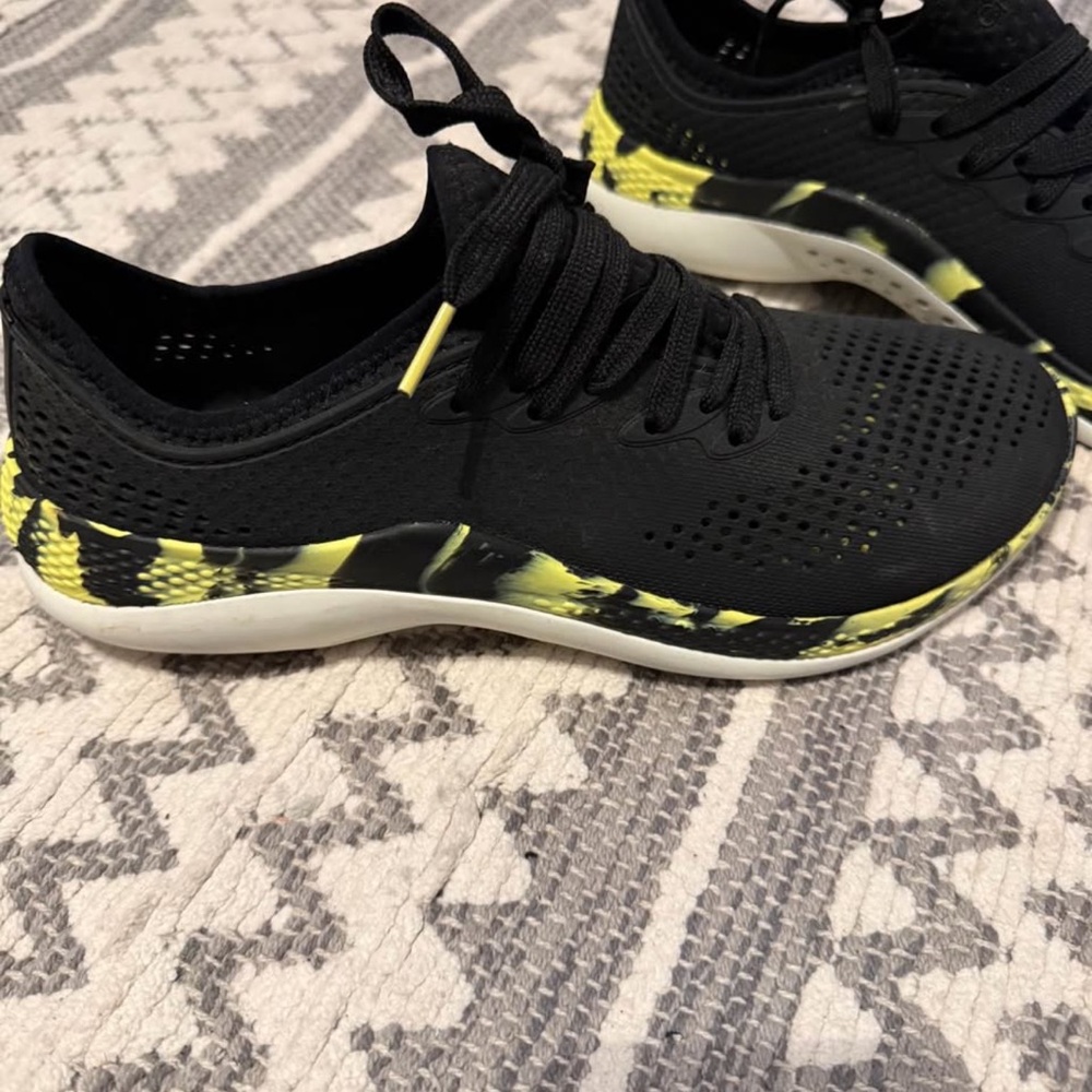CROCS Black and Yellow Athletic Shoes